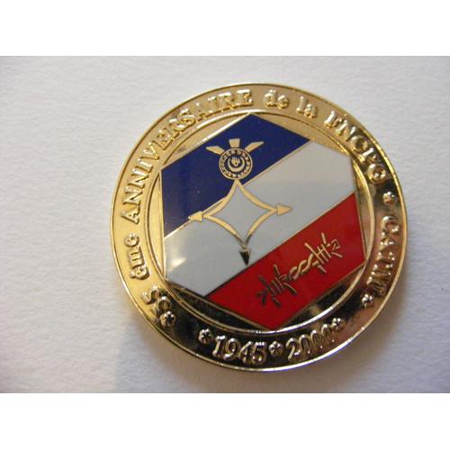 Médaille Anniverssaire De La "Fédé. Nat. Des Combattants Et Prisonniers De Guerre"