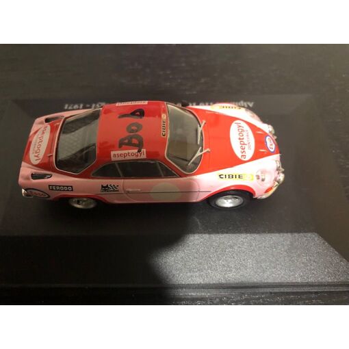 NOREV ANCIENNE PEUGEOT 404 BREAK ROUGE N°28 SCALE 1/43