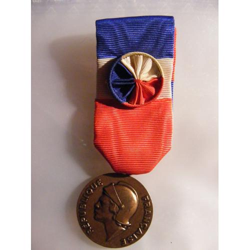 Médaille De La Défence Nat. "Marine"