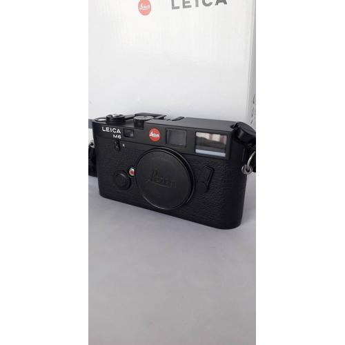 LEICA M6 NOIR N°2064329 LEITZ boitier seul