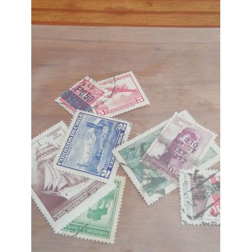 Lot De 8 Timbres Chili