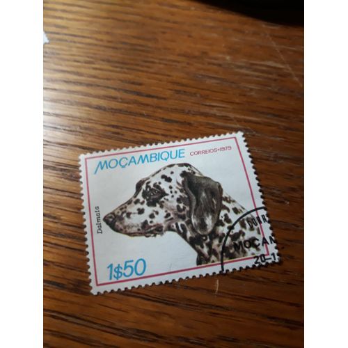 Timbre Chien Dog Mozambique Tp22