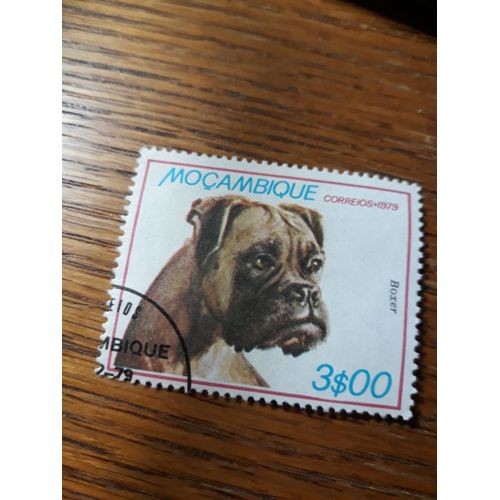 Timbre Chien Dog Mozambique Tp22