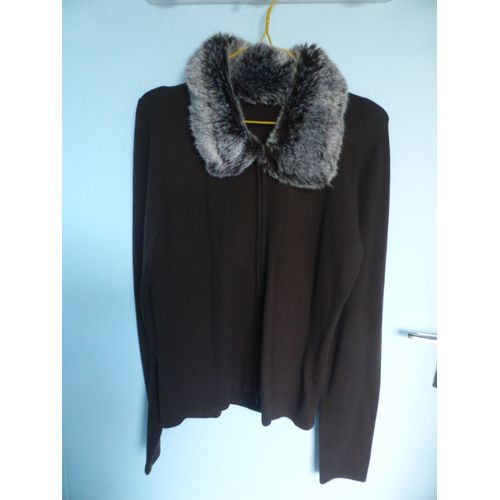 Gilet Marron Avec Col En Fausse Fourrure