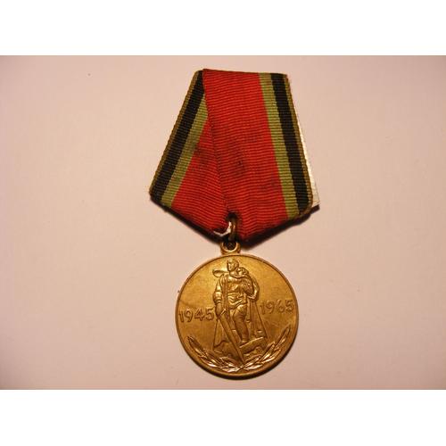 Médaille Le L'est 1945