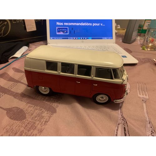 1/18 Solido Prestige 8031 Vw Combi Vitre 1966 Rouge & Blanc