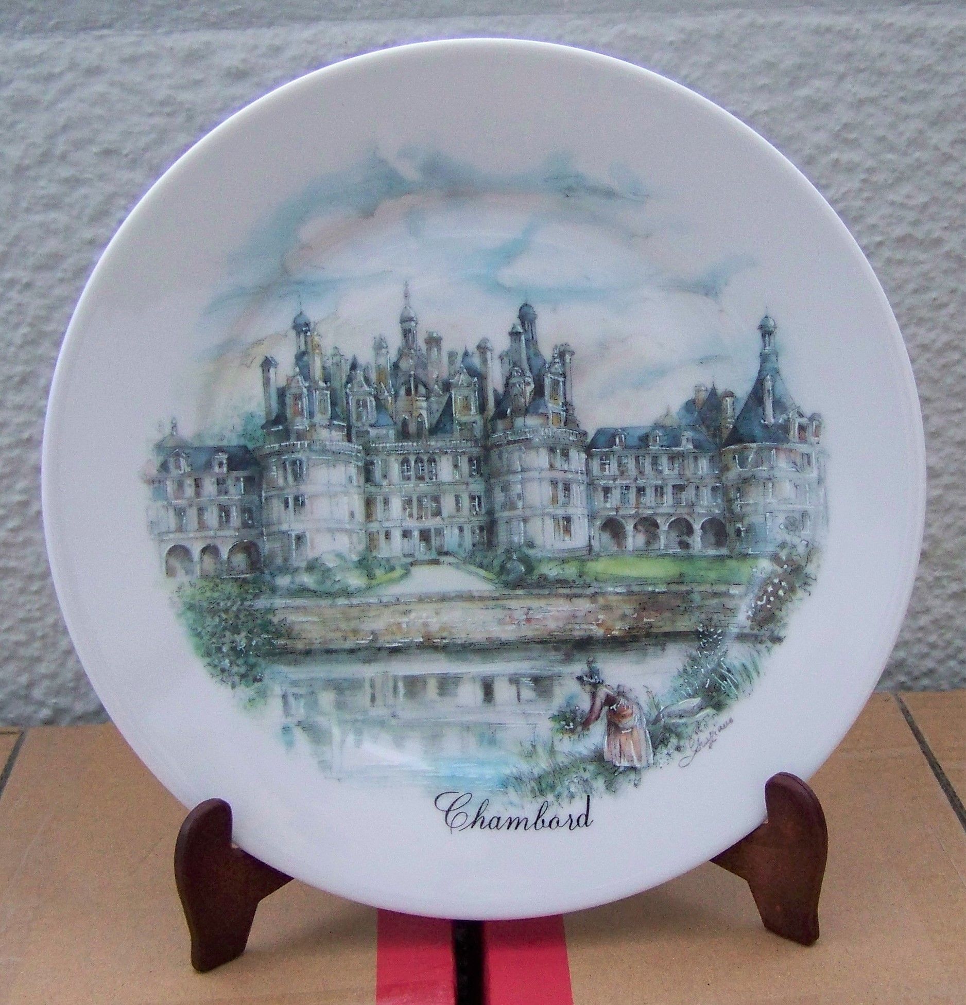 Assiette avec une représentation du château de Chambord