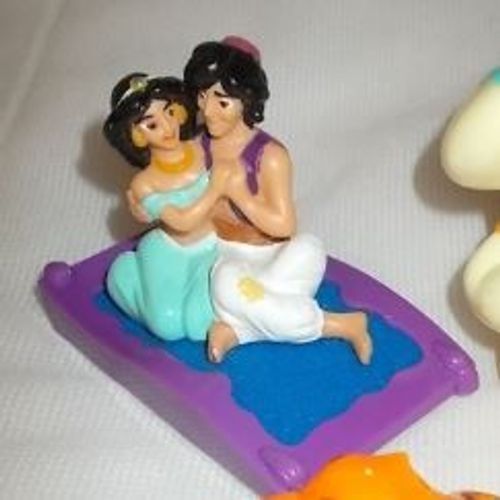 Figurine Aladin Et Jasmine