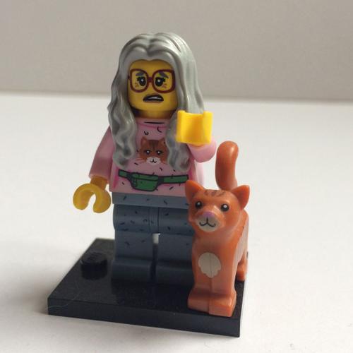 Minifigurine Série Lego Movie - Mme Griffoir