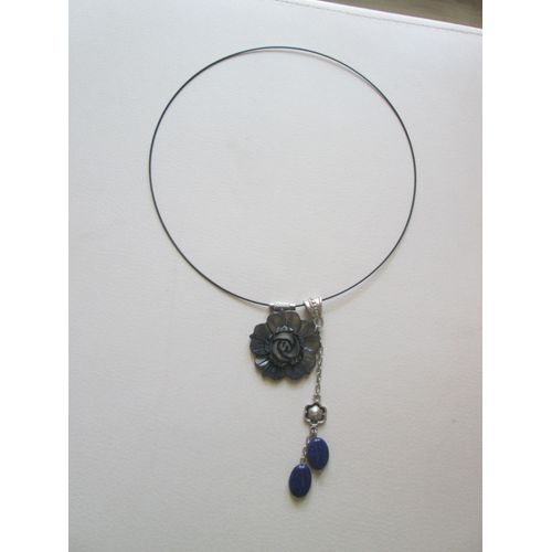 Collier Ras Du Cou Rigide Avec Pendentif Fleur Nacre Vampire Diaries