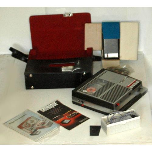 Magnétophone à bande TELEFUNKEN 302 TS Avec accessoires micro manuel Vintage