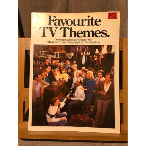Favourite Tv Themes Partition Chant Piano Accords Wise Publications