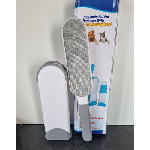 Brosse Anti Poils D'animaux Pour Vêtements, Canapés, Sièges De Voiture, Tapis, Lits, Etc...Avec Sa Base Pour La Nettoyer Et Le Fond Démontable Pour Extraire Les Poils Votre Brosse Sera Toujours Propre