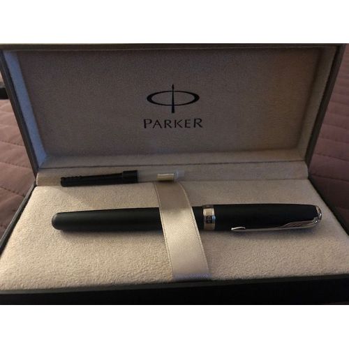 Parker Stylo Plume - Modèle Sonnet - Laque Noire Mat Ct - Plume Acier (M)