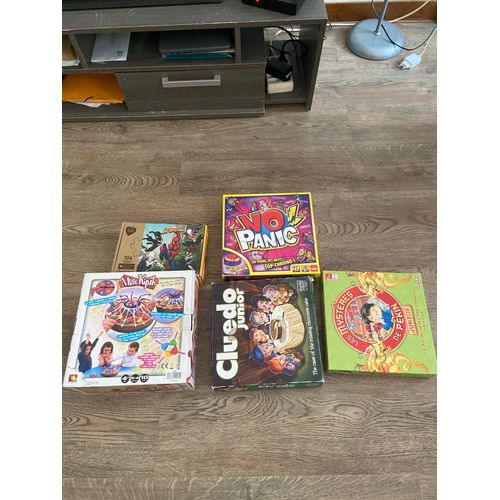 Lot De Jeux De Société