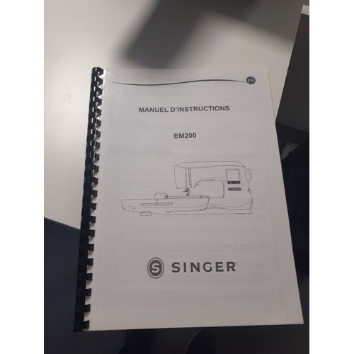 Brodeuse Singer EMB200