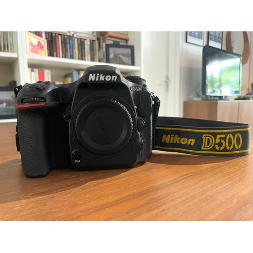 Nikon D500 20 mpix + Objectif 16/80-2,8 DX-VR + Flash SB700