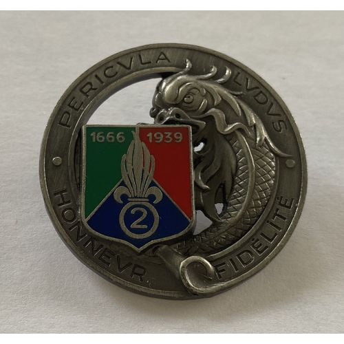 Militaria Insigne Pucelle 2ème Rec Régiment Étranger De Cavalerie / Arthus Bertrand Pour Les Éditions Atlas
