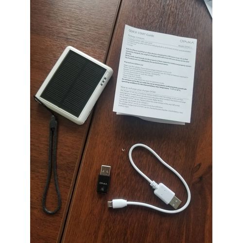 Chargeur Solaire Hybride