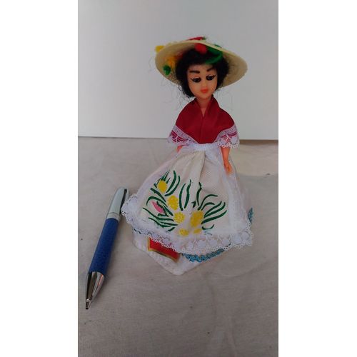 Poupée Folklorique 8