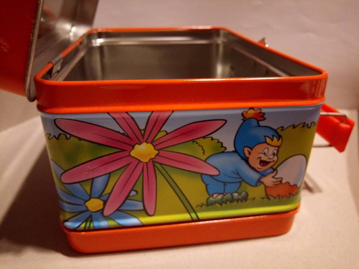 Boite a gouter en metal Kinder Surprise vintage valise coffret - Kinder