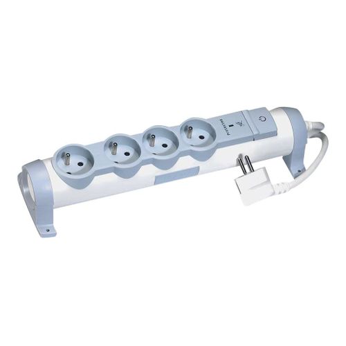 C2G Surge Arrester - Protection contre les surtensions - CA 230 V - 3500 Watt - connecteurs de sortie : 4 - 1.5 m cordon - blanc