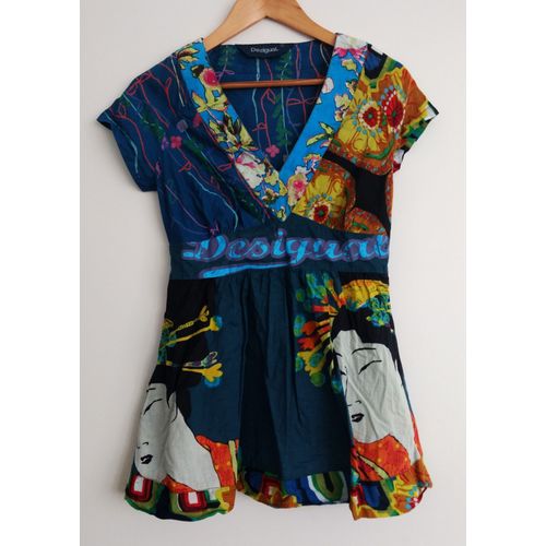 T Shirt. Tunique. Blouse Multicolore. Fleurs. Tête De Femme. Geisha. Col V. Ceinture À Nouer. Desigual. Taille 36 / 38