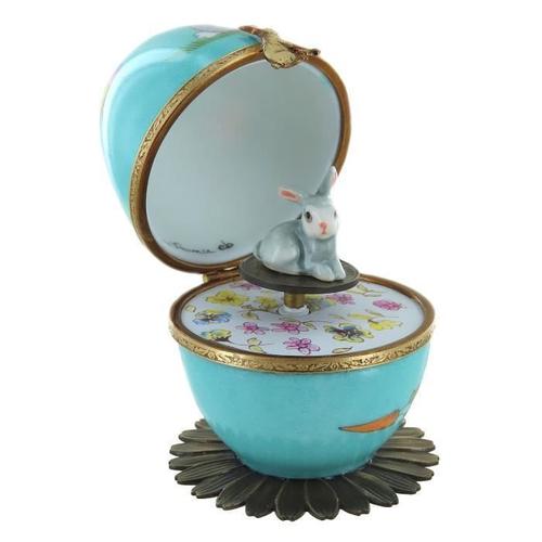 La Lettre À Elise - Boîte À Musique En Forme D'oeuf - Oeuf Musical En Porcelaine De Limoges De Style Fabergé Avec Lapin Animé.