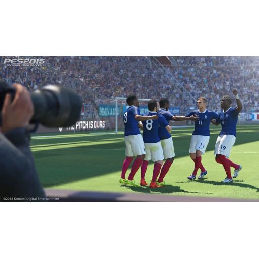 Pro Evolution Soccer 2015 - Xbox One (Us) - 7
