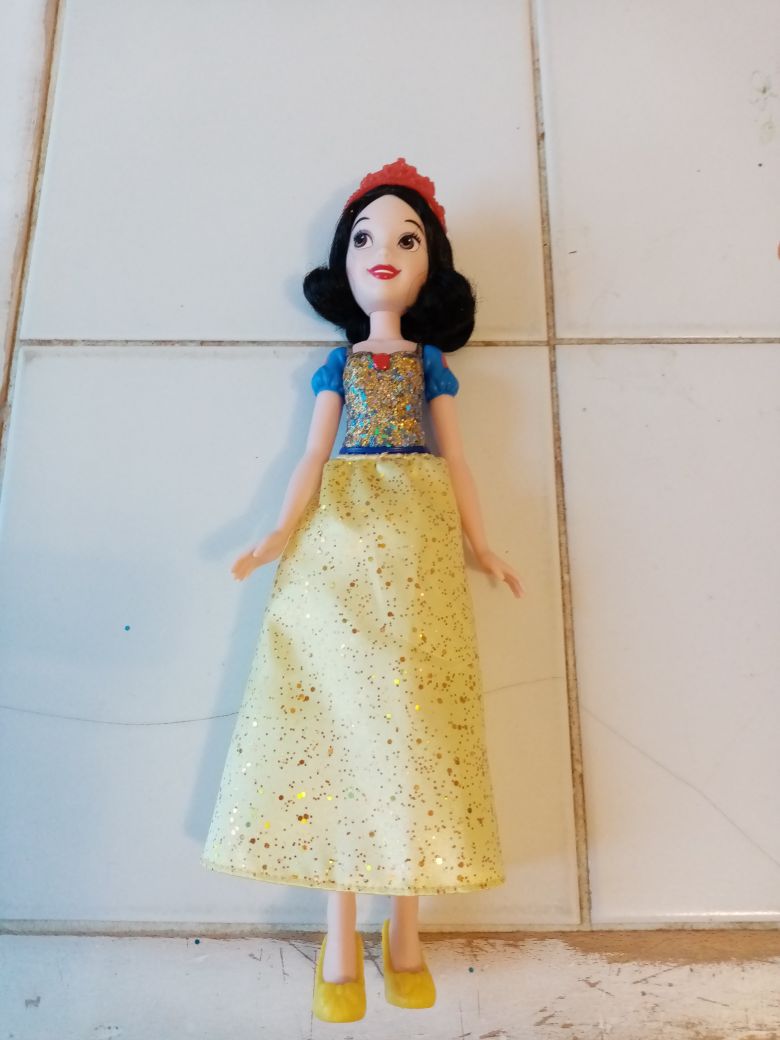 Poupée Blanche-Neige Royal Shimmer de Disney Princess 