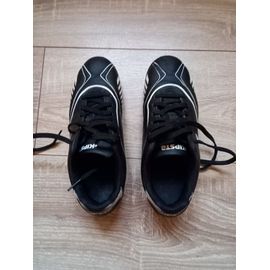 Chaussures De Foot Noires Marque Kipsta Taille 36