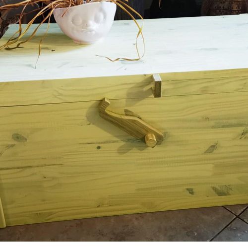 Coffre En Bois De Pin Lasuré Vert Fait Main 45 X 35.5 X 71 Cm
