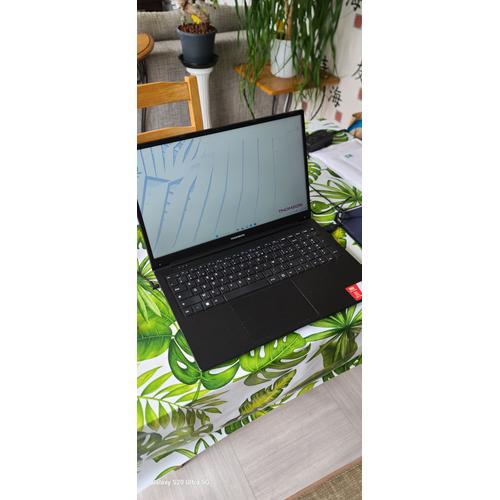 Thomson TH17I310-8BK512 - 17.3" Intel Core i3 - 1.2 Ghz - Ram 8 Go - SSD 512 Go - Azerty