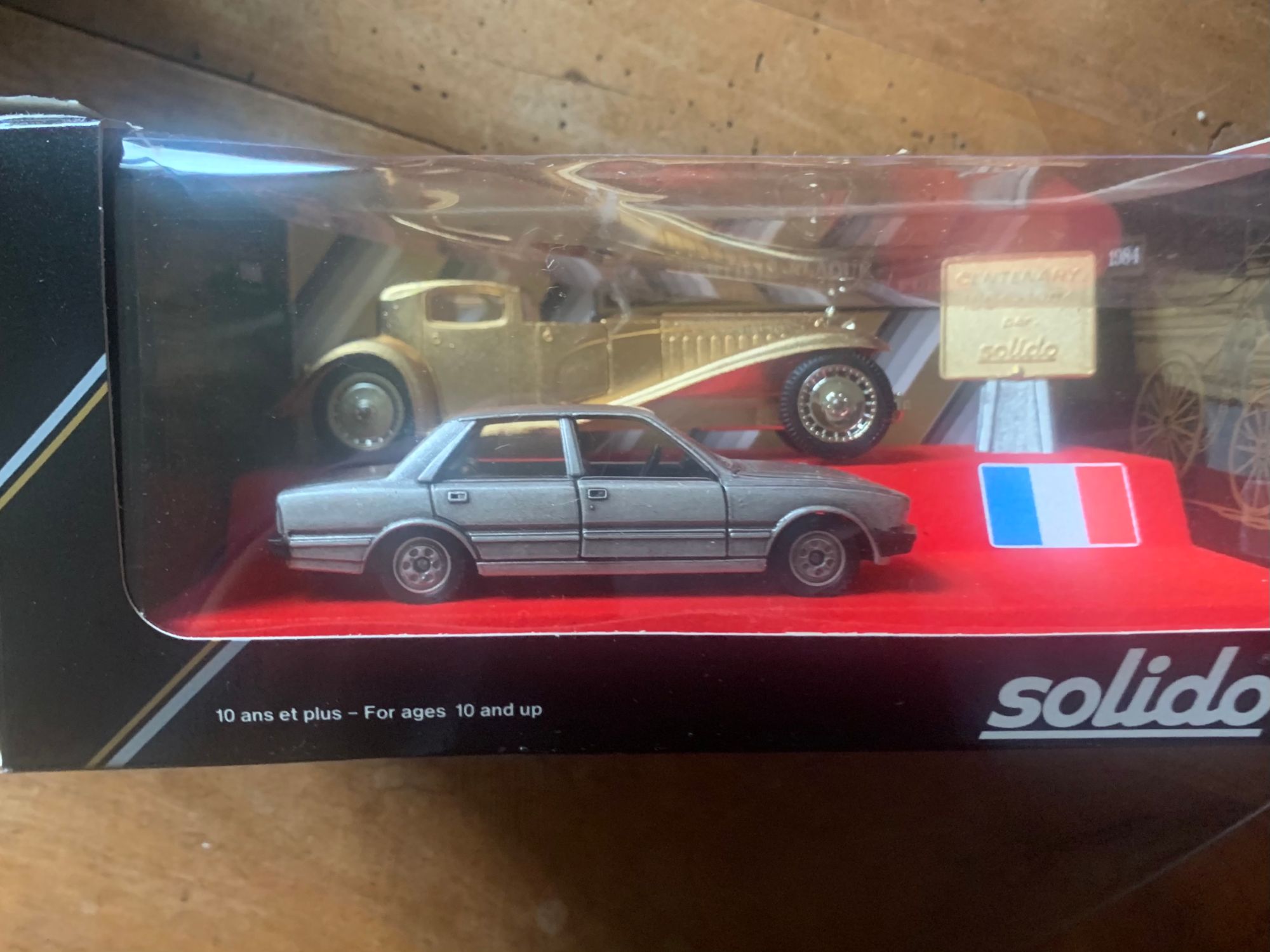 Coffret Prestige Solido Centenaire 1884/1994 Peugeot 505 En Argent Pur Et Bugatti Royale Plaquée Or Avec Boîte-Solido