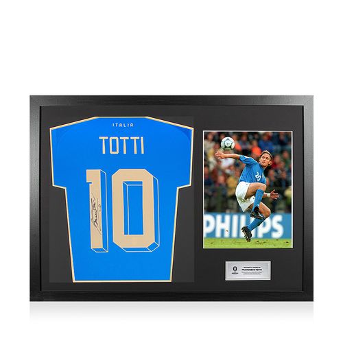 Uefa 2024 Maillot Officiel Francesco Totti Au Dos Officiel Signé Et Encadré Par Un Héros, Maillot Domicile Moderne De L'italie Avec Numéros De Style De Fan
