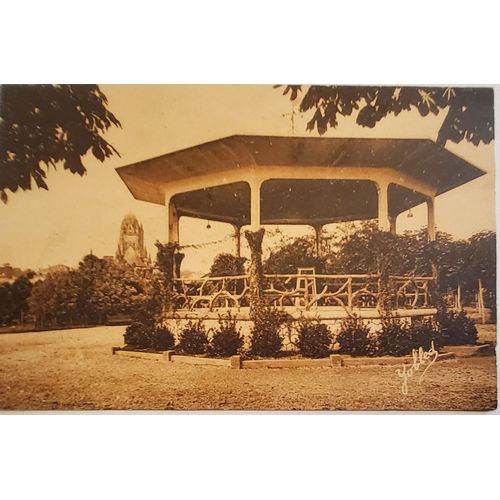Carte Postale Ancienne, France, Charente Maritime 17, Saintes, Kiosque De Musique Du Jardin Public