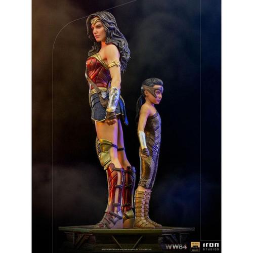 Wonder Woman 1984 Statuette 1/10 Deluxe Art Scale Wonder Woman & Young Diana 20 Cm - Iron Studios Is13425