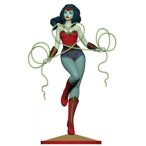 Dc Comics Figurine Wonder Woman By Tara Mcpherson 28 Cm -  Kidrobot Kirotrlcl033
