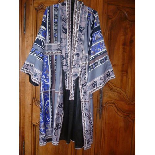 Robe De Chambre Pour Homme Doublée En Satin Noir.Nini Ferrucci.Deux Poches Extérieures Et Deux Poches Intérieures.Une Ceinture .Modèle Merida.Ceinture.