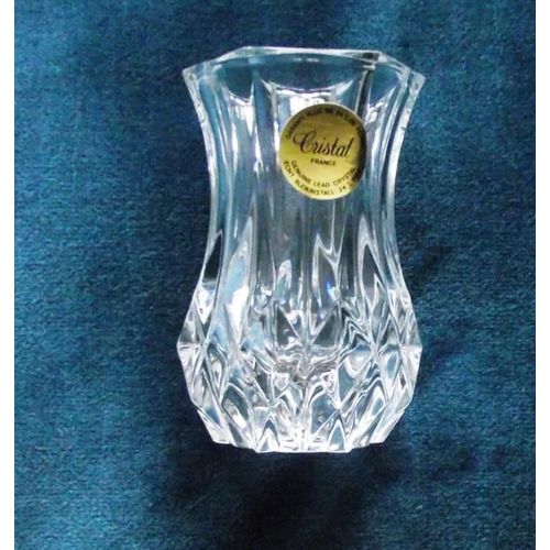 Petit vase vintage en cristal Yves Rocher Hauteur 8cm diamètre 5,5cm.