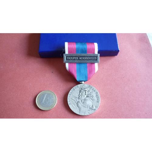 Medaille / Defense Nationale " Troupes Aeroportees"