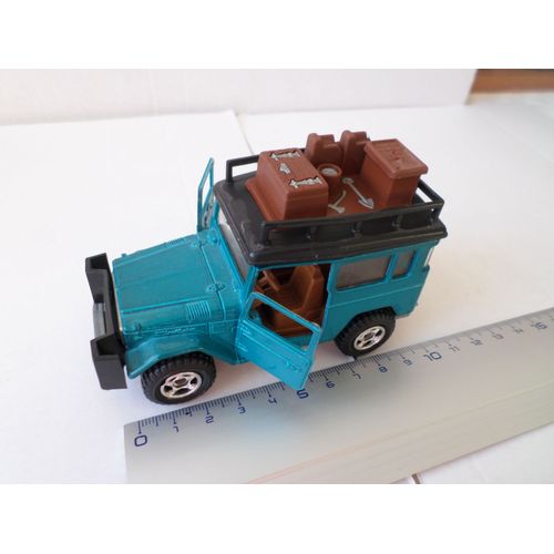 Toyota Tout Terrain Modele Safari Avec Galerie 1 / 36 Eme-Majorette