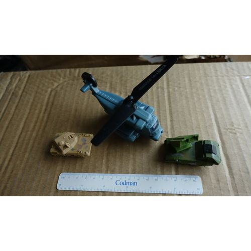 Lot De 3 Véhicules Militaires: 2chars Et 1 Hélicoptère
