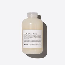 Davines Shampoing Love Curl Donne De L'élasticité Aux Cheveux Bouclés 250 Ml 