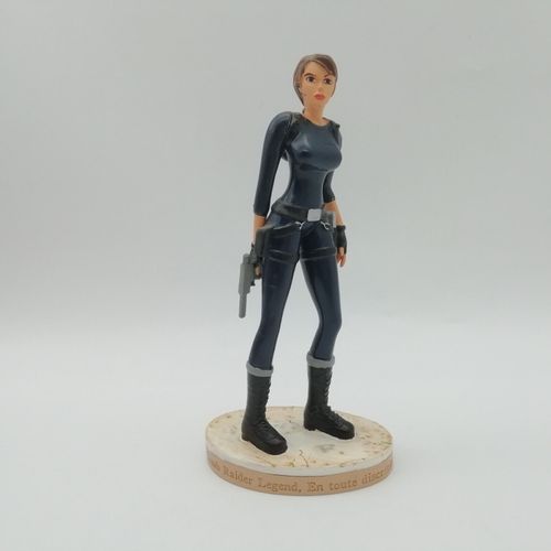 Statuette Lara Croft En Toute Discrétion