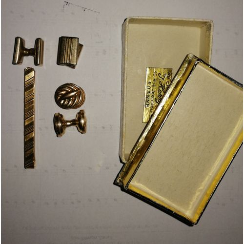 Boutons De Manchette Et Pince De Cravate