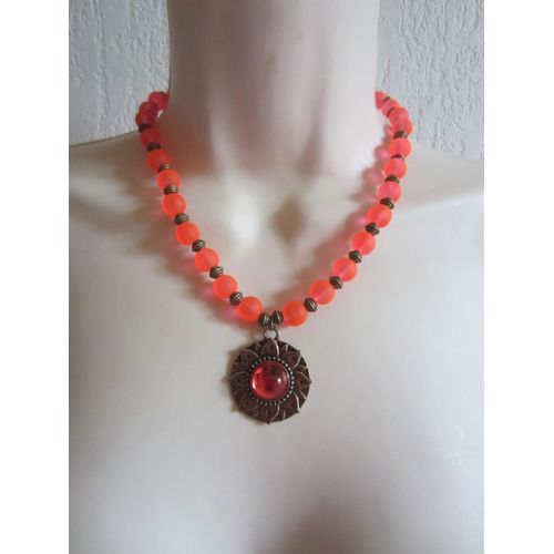 Collier Orange En Verre Avec Pendentif