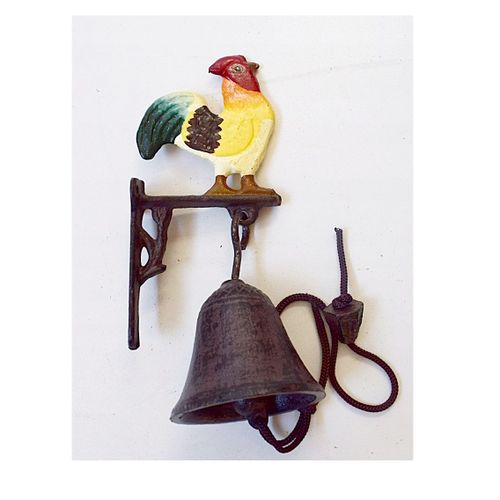CLOCHE COQ SEUIL AVERTIR SONNER LE CARILLON SONNERIE SONNETTE TINTER RUSTIQUE FONTE DE CAMPAGNE CAMPAGNARDE DE FERME COLORE POULETTE POULE POULET FIER A SUSPENDRE