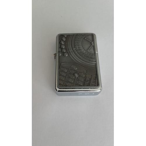 Briquet Tempête Essence -Porte Bonheur - Table De Jeu- Roulette - Casino