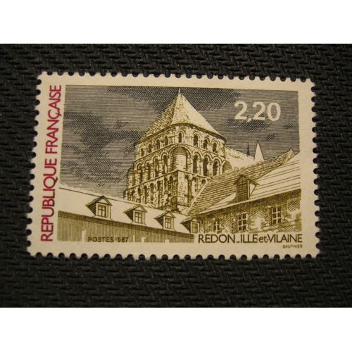 Timbre "Redon - Ille Et Vilaine" 1987 - Y&t N° 2462